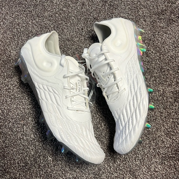 Under Armour Clone Magnetic Pro 2.0 FG White Soccer Cleats Men's 13 3025640-101 - Picture 1 of 4